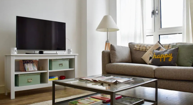 Modern 1 Bedroom Apartment in Greenwich, Varaa Huoneisto Asunnot kohteessa Merseyside, Huoneisto