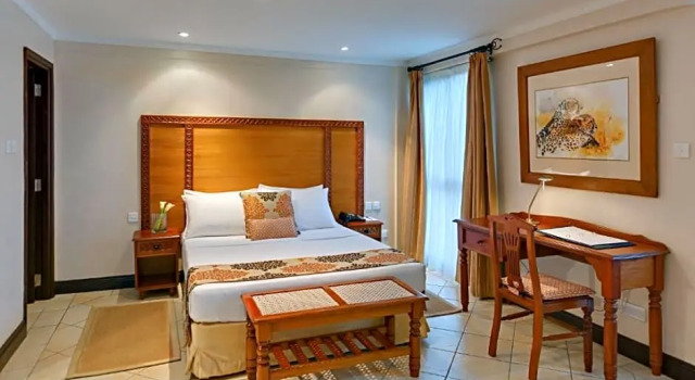 Suite The Heron By Sarovar Portico India