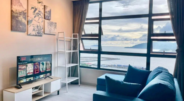 Sunset Seaview Vacation Condos @ Jesselton Quay, Prenota Hotel Hotel a Sabah con piscina, Piscina