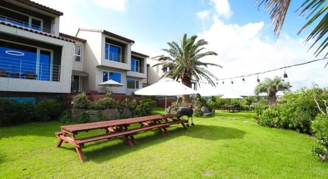 Коттедж Jeju Lake Pension