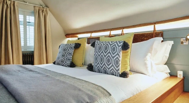Kings Arms - Egham-Windsor, Забронировать Гостевой дом Виндзор Беркшир