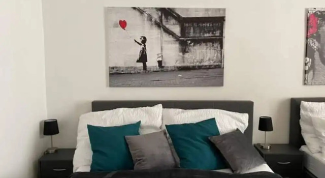 Designer Apartment - 5 min to Center