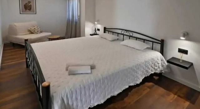 Luxury Slatine Apartments With Terrace and Garden