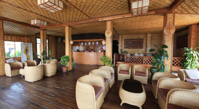 KMA Inle Hotel, 予約 ホテル ヘホ Shan State