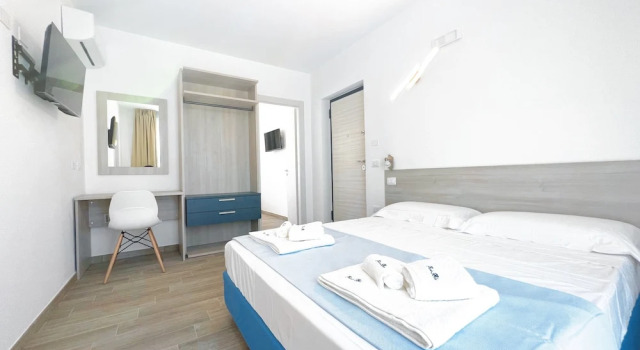 Camera Standard Perla Blu Tropea
