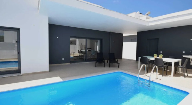 Вилла Sunny Villa Near Obidos w/ Beaches