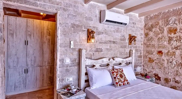 Двухместный номер Standard с видом на бассейн Mojo Boutique Hotel