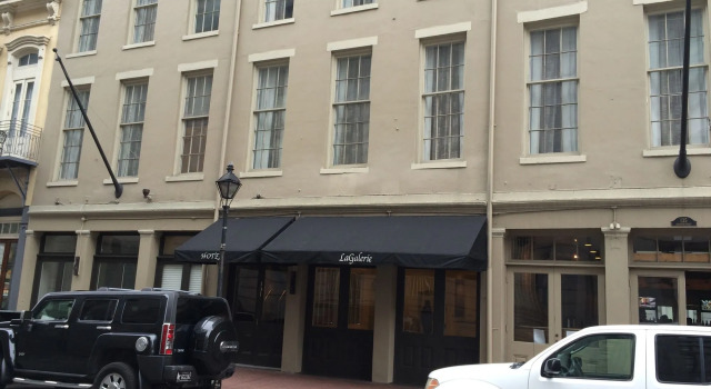 La Galerie French Quarter Hotel, Забронировать Отель Отели Французского квартала с бассейном, рядом с Art In Bloom Gallery and Studio, Бассейн