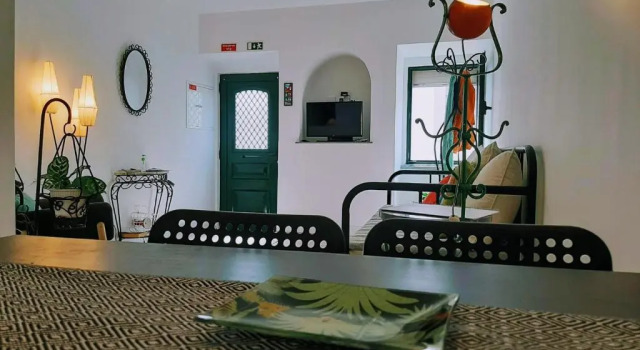Happy Terrace Downtown Tiny House 100% Portuguese, Забронировать Отель Фару Nature Reserve Ria Formosa, рядом с Муниципальный рынок Фару