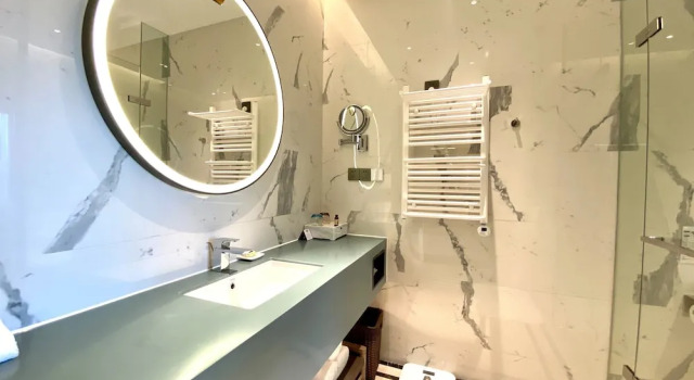Двухместный люкс с видом на озеро Holiday Inn Resort Maoshan Hot-Spring by IHG