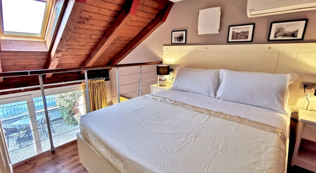 Luxury Cottage by Design Studio, Book Boutique Hotels in Bellano with Parking, Parking