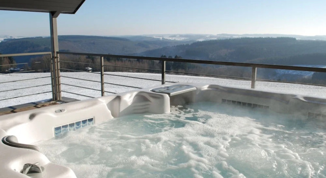 Luxurious Villa With Swimming Pool in La Roche