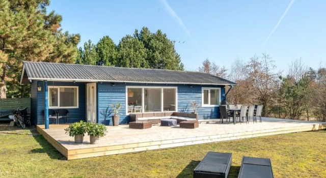 "Fenya" - 300m from the sea in Sealand, Book Hotel Hotels in Kalundborg with Parking, Parking
