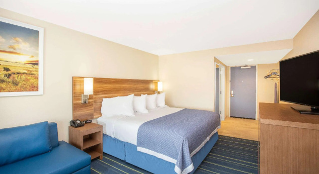 Двухместный номер Standard Days Inn & Suites by Wyndham Kearney NE
