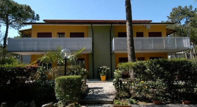 Residence Villa Laura, Book Villa Pineta 