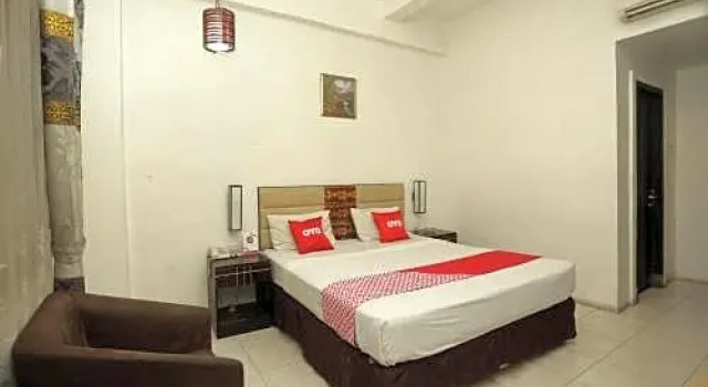 OYO 1724 Hotel Sembilan Sembilan, Book Hotel Banjarmasin 