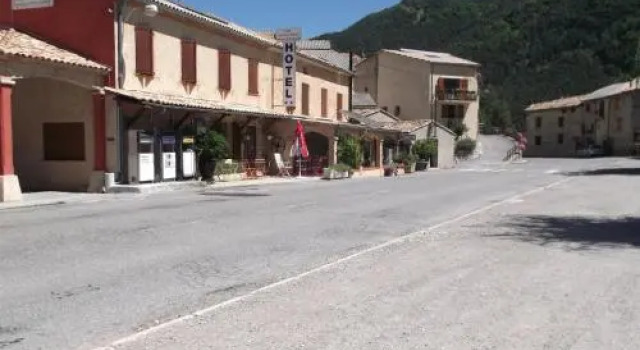 Hôtel Le Relais du Bécassier, Rezerwuj Hotel Annot 