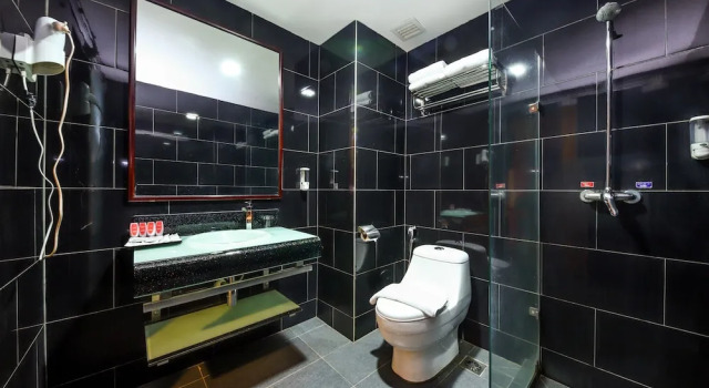 Номер Deluxe OYO Capital O 89357 Unicorn Hotel