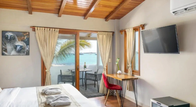 Полулюкс Blu Galapagos Sustainable Waterfront Lodge