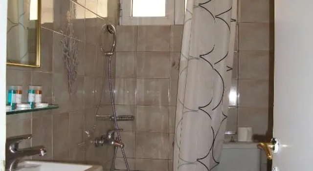 Трёхместный номер Minoa Athens Hotel
