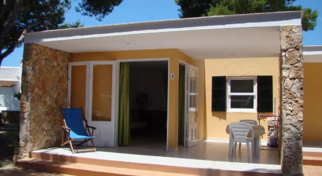 Бунгало Apartamentos Playa Calan Blanes