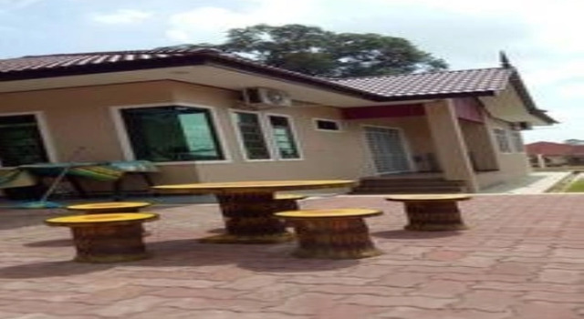 DBukit Losong Villa 2 Kuala Terengganu, Забронировать Вилла Отели Куала-Тренггану 3 звезды, рядом с State Museum of Terengganu, 3*