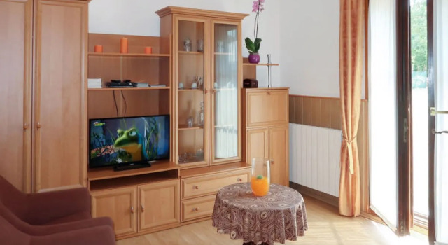 Biletić (LBN374), Rezervovat Hotel Hotely v Hrboki s parkováním, Parkování