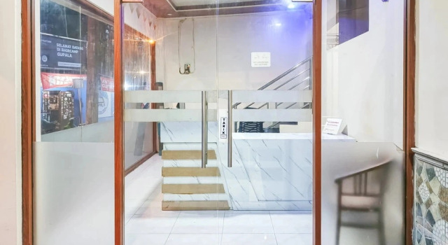 RedDoorz at Guciwan Hotel near Objek Wisata Guci, Réserver Hôtel Hôtels à Central Java avec parking, Parking