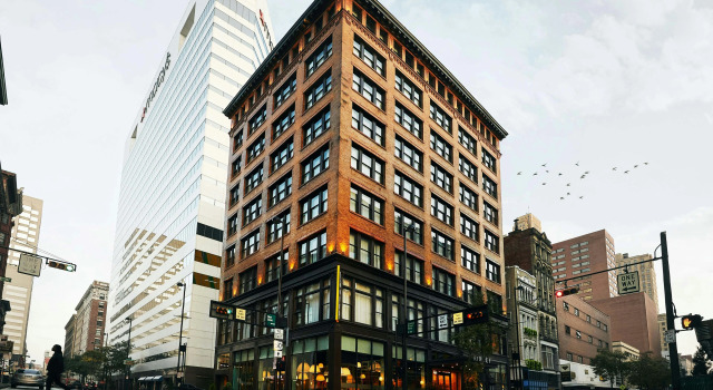 Kinley Cincinnati Downtown, a Tribute Portfolio Hotel, Buchen Sie Hotel Cincinnati Ohio, in der Nähe von Baum-Taft House
