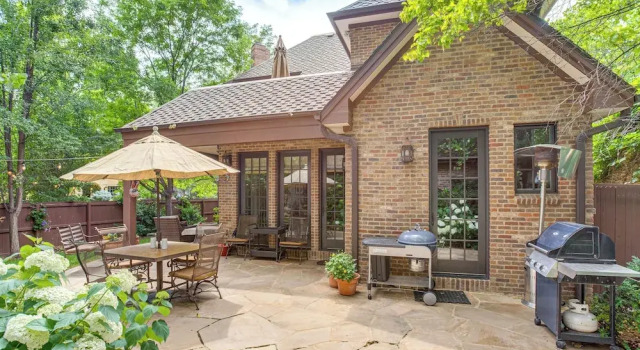Коттедж Walk to DU, Dining & Parks: Spacious Denver Home!