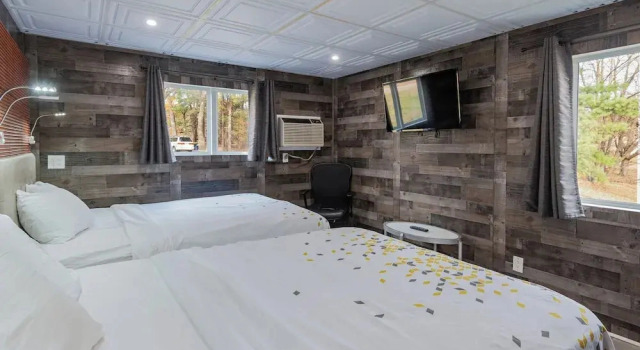 Номер Standard c 1 комнатой с балконом Delton Oaks Resort