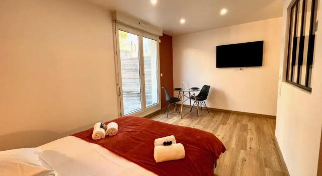 Studio Avec Grande Terrasse Et Parking Privatifs, Забронировать Апартаменты/квартира  