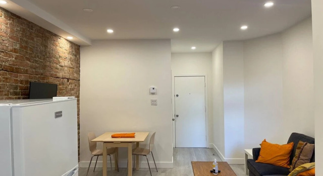Spacious Apartment - M M C Tourista, Rezervovat Apartmán Plateau Mont Royal 