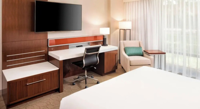 Двухместный номер Standard Delta Hotels by Marriott Minneapolis Northeast
