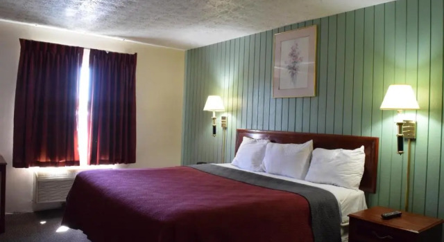 Номер Standard Budget Inn Ontario