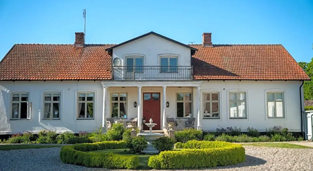 Svabesholms Kungsgårds & Pensionat Stenshuvud, Boek Hotel Kivik Osterlen