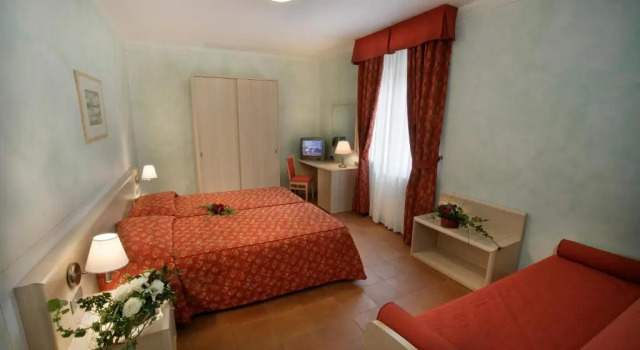 Habitación triple Hotel Caesar Prague