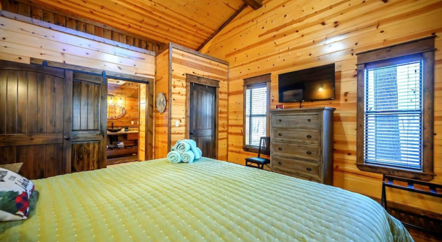 Hoot's Hideaway w/ Hot Tub, Boek Vakantiehuis Hochatown Oklahoma