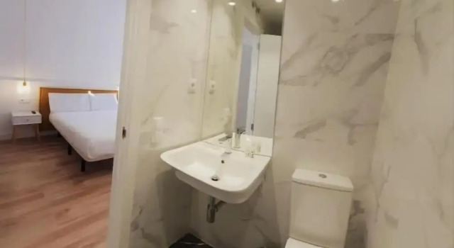 Номер Deluxe Hostal Manuela by gaiarooms