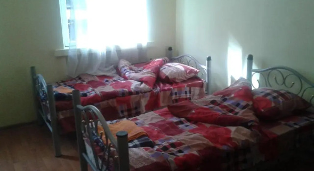 Кровать в общем номере Lemon Family GuestHouse