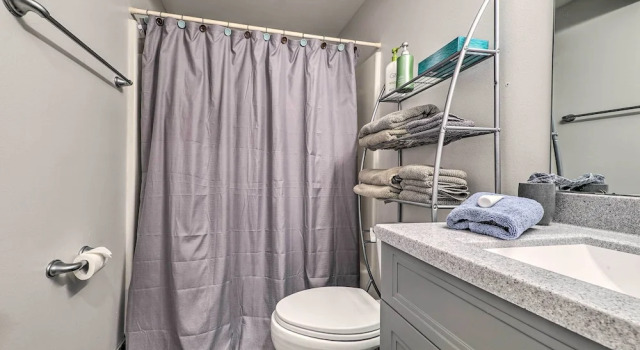 Апартаменты с 2 комнатами с балконом Downtown Grand Haven Apt < 1 Mi to Lake Michigan
