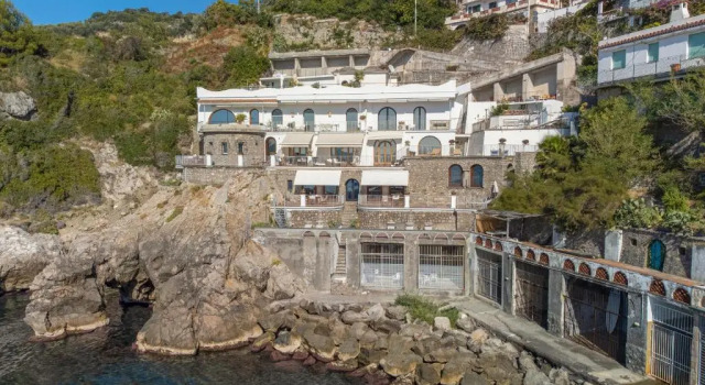 Апартаменты La Maison De La Ville