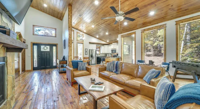 Furnished Deck, Hot Tub! Family Gem in Broken Bow, Prenota Casa vacanze Hochatown Oklahoma