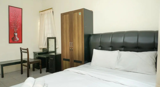 Clean and Homey 1BR at Puri Garden Apartment, Book Apartment Jakarta Jakarta Province