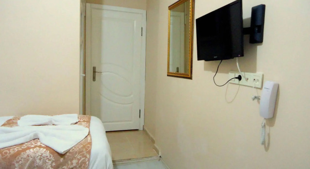 Tolga Hotel, Забронировать Отель Фатих Стамбул, рядом с Библиотека Стамбульского университета