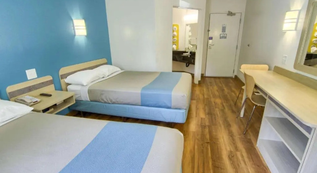 Четырёхместный номер Standard Motel 6-Portsmouth, NH