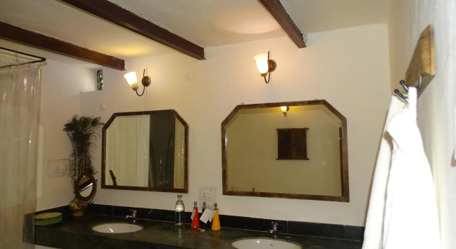 Junglemantra Resorts, 预订 酒店 Panpatha 印度