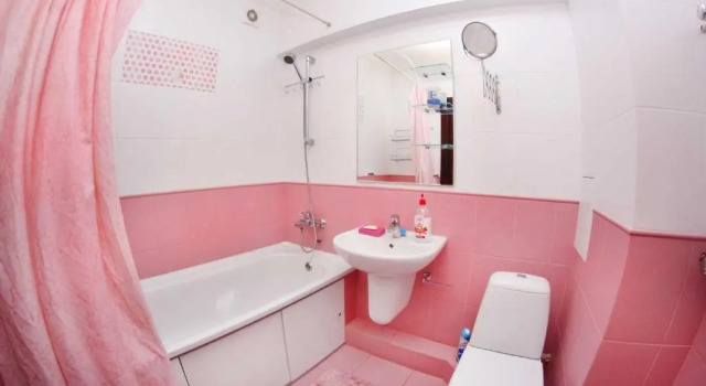 Zhibek Zholy 81 Panfilov corner, Забронировать Отель Отели Алматы с парковкой, рядом с Станция метро Жибек Жолы, Парковка