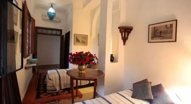 Camera Standard Riad Lyla