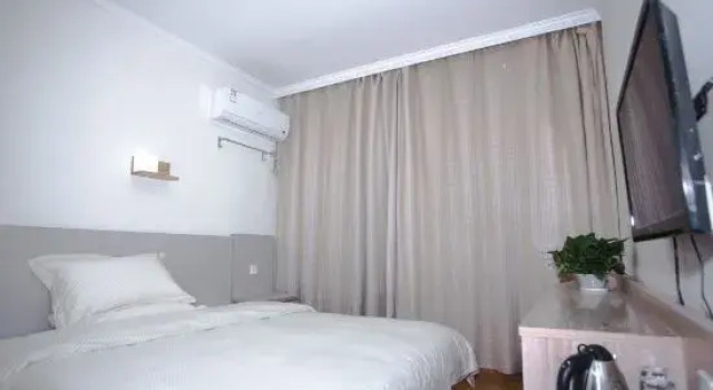 Hualian Express Hotel (Peking University Gate, Huangshan District), Prenota Hotel Hotel a Anhui con parcheggio, Parcheggio